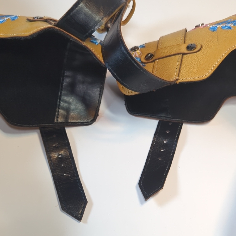 Floral Embroidery Buckled Backless Ankle Boots Size 9 - Picture 10 of 14